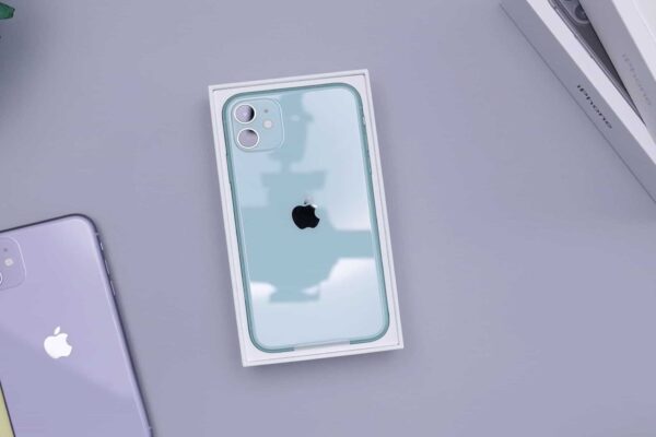 coloured iPhones